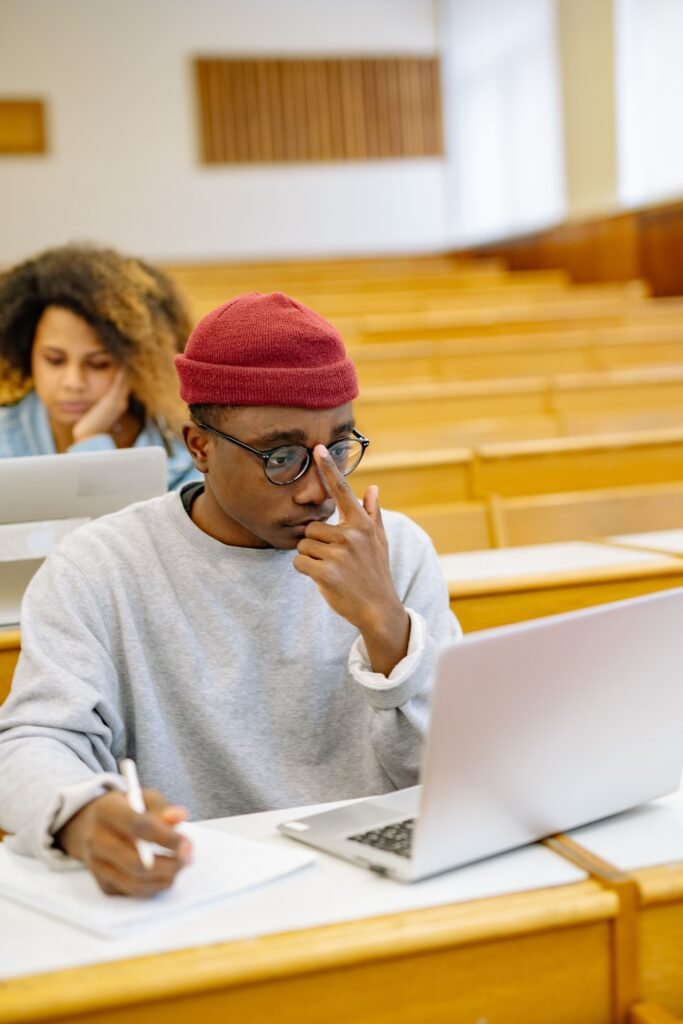Student learning to use digital technology and AI tools